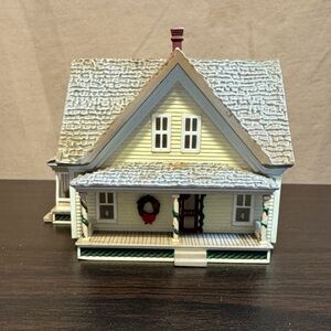 Hallmark  Sarah’s Prairie House 1994